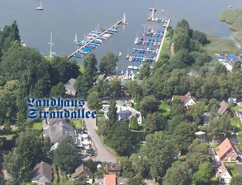 施彻达勒兰德宫酒店 3*